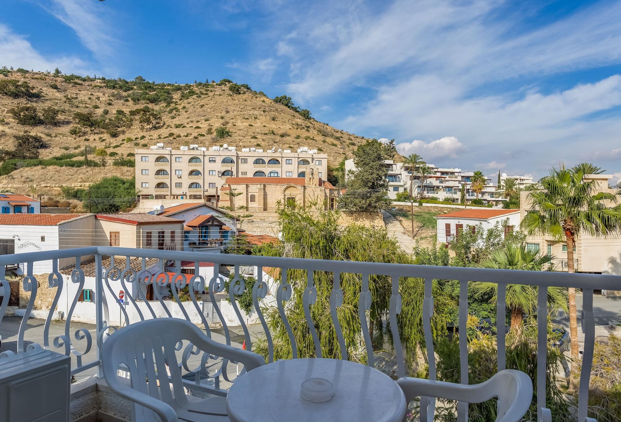 Antonis G. Hotel Apartments 보로클리니 외부 사진